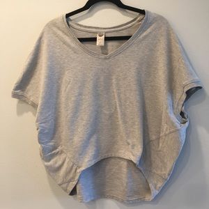 Te Verde Yoga Sweatshirt Gray Short Sleeve Size S